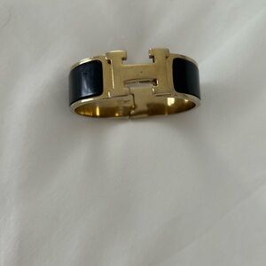 Hermes bracelet: clasp needs to be fixed
